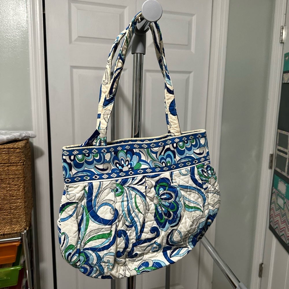 Vera Bradley bag with small wallet that matches